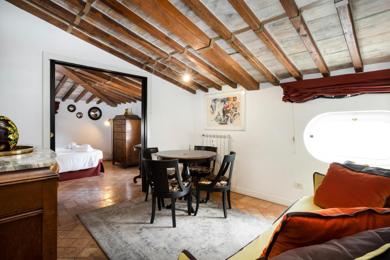 Frattina Apartments, Rome